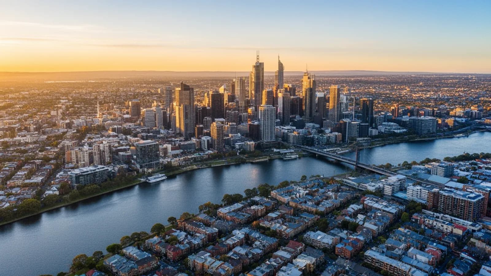 Melbourne city skyline — insurance & displacement accommodation from Extended Stays